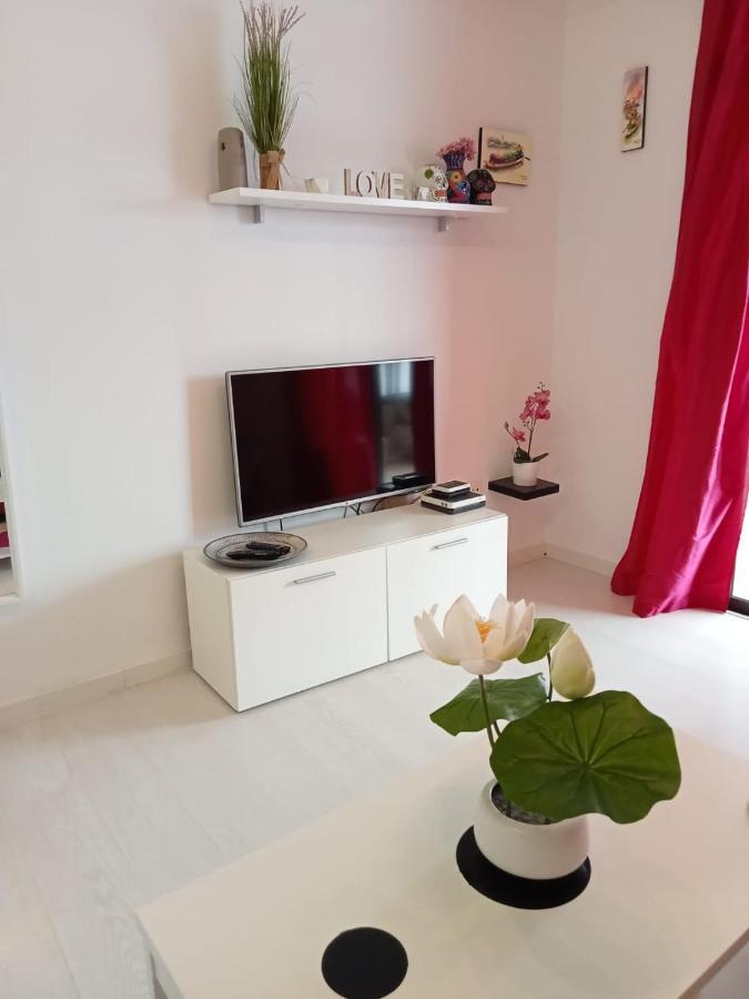 Apartamento En Primera Linea De Mar Tabaiba Exterior photo